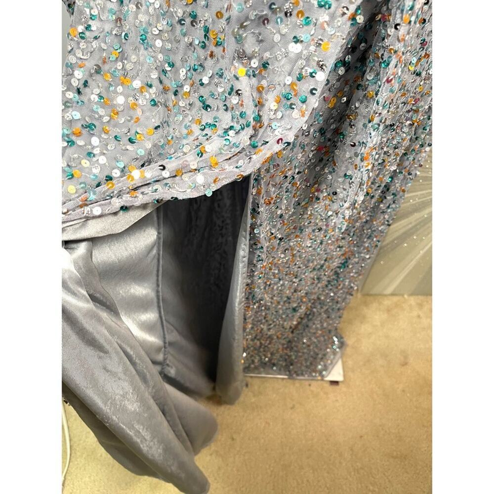 MAC DUGGAL Multi Colored Sequin Silver Long Sleeve Maxi Gown Size 16 - Picture 7 of 9